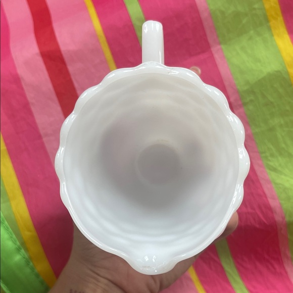 Vintage Bubble Glass White Milk Glass Creamer Cup - Picture 6 of 7